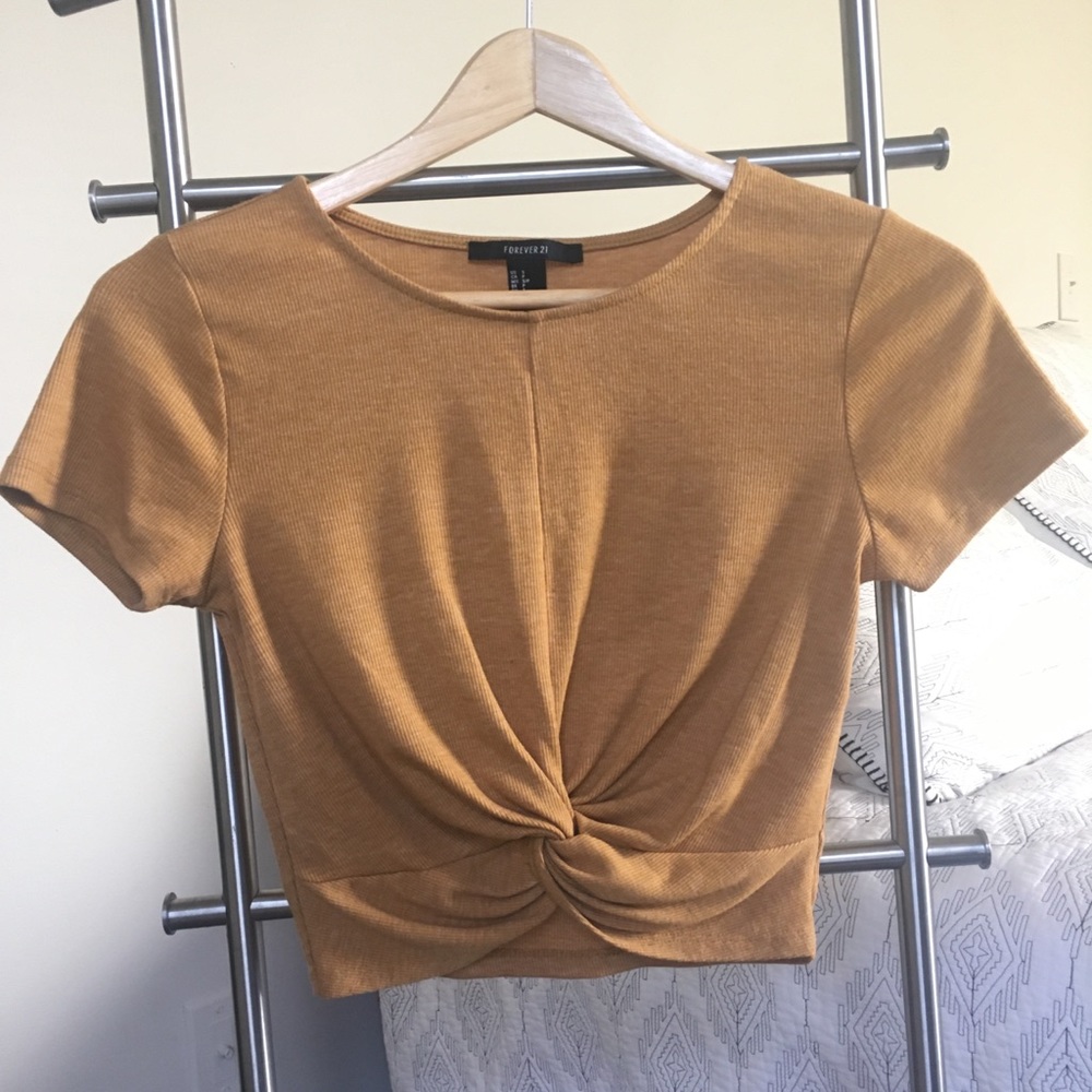 Forever 21 crop top size S
